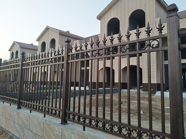 鋁合金圍墻護(hù)欄