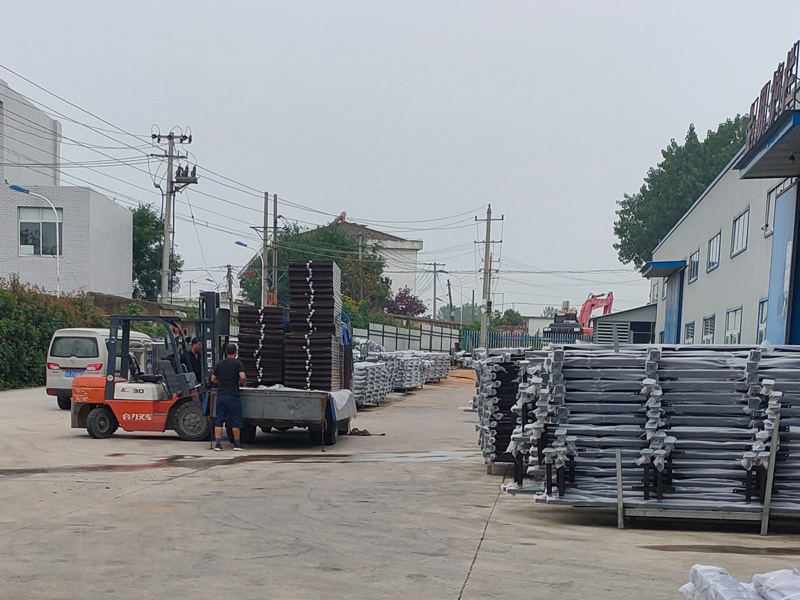 金用護欄2020年7月21日鋁合金百葉窗發貨! 金用護欄2020年7月21日鋁合金百葉窗發貨!