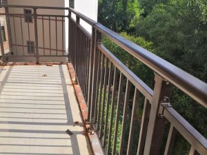 安徽鋅鋼護欄廠家地址在哪里？