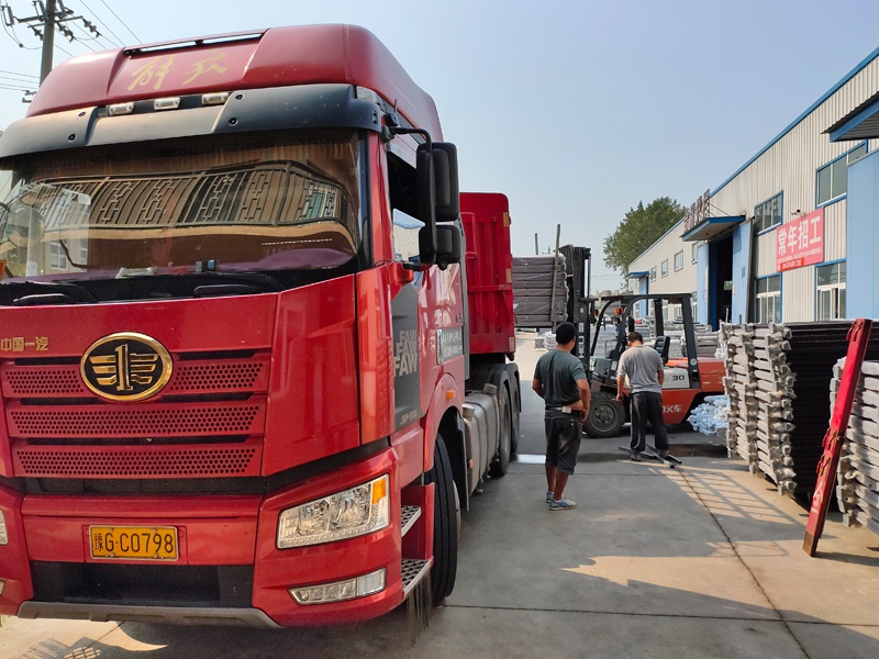 金用護欄2020年9月8日鋅鋼陽臺護欄發貨! 金用護欄2020年9月8日鋅鋼陽臺護欄發貨!