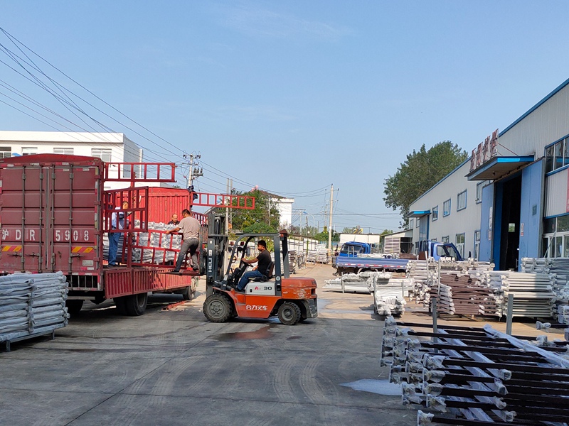 金用護(hù)欄2020年9月18日鋅鋼陽(yáng)臺(tái)護(hù)欄發(fā)貨！