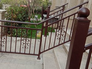 批量定制樓梯扶手，這幾種材質的樓梯扶手最值得選擇！