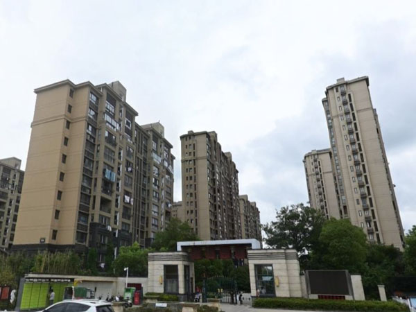 揚州聯發君悅華府小區空調欄桿、樓梯扶手定制