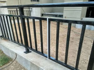 定制陽(yáng)臺(tái)護(hù)欄,這三點(diǎn)一定要搞清楚! 定制陽(yáng)臺(tái)護(hù)欄,這三點(diǎn)一定要搞清楚!