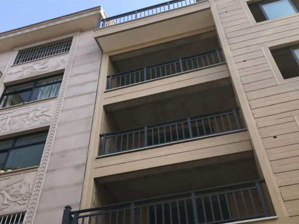 鋅鋼護欄生產廠家哪家比較專業？