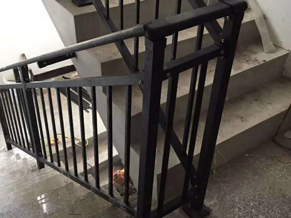 樓梯扶手該怎么選擇？