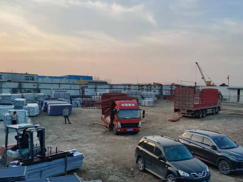 金用護欄2021年3月25日鋅鋼空調欄桿發貨！