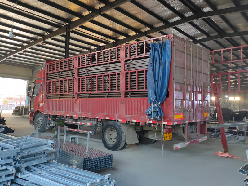 金用護欄2021年3月25日鋅鋼連廊欄桿發(fā)貨！