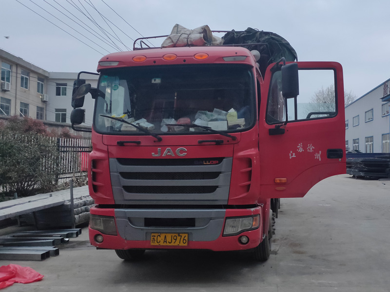 金用護(hù)欄2021年3月26日下午鋅鋼護(hù)窗欄桿發(fā)貨！