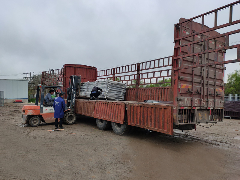 金用護欄2021年4月1日鋅鋼陽臺欄桿發貨! 金用護欄2021年4月1日鋅鋼陽臺欄桿發貨!