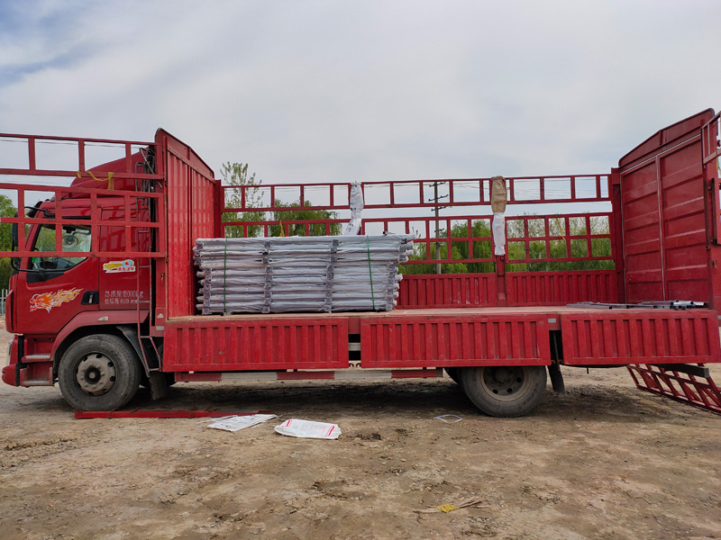 金用護欄2021年4月6日鋅鋼陽臺欄桿發貨! 金用護欄2021年4月6日鋅鋼陽臺欄桿發貨!