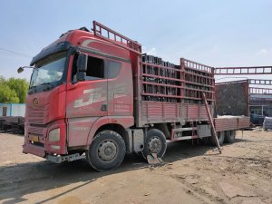 金用護欄2021年4月8日鋅鋼百葉窗發貨！