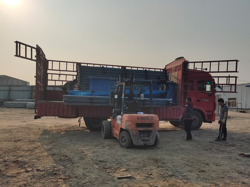 金用護欄2021年4月15日鋅鋼陽臺護欄發貨！