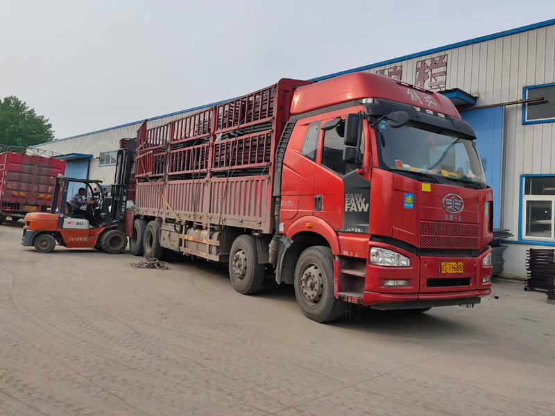 金用護欄2021年4月23日鋅鋼飄窗欄桿發貨！