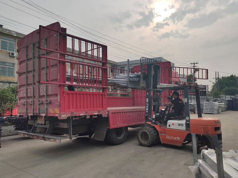 金用護欄2021年5月20日鋅鋼陽臺護欄發貨！