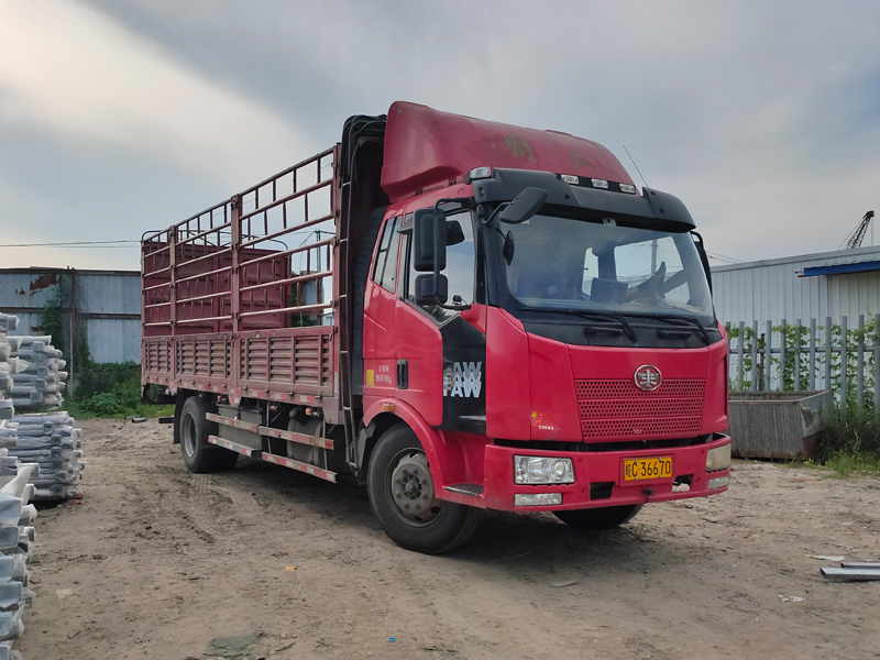 金用護欄2021年6月23日鋅鋼陽臺欄桿發貨! 金用護欄2021年6月23日鋅鋼陽臺欄桿發貨!