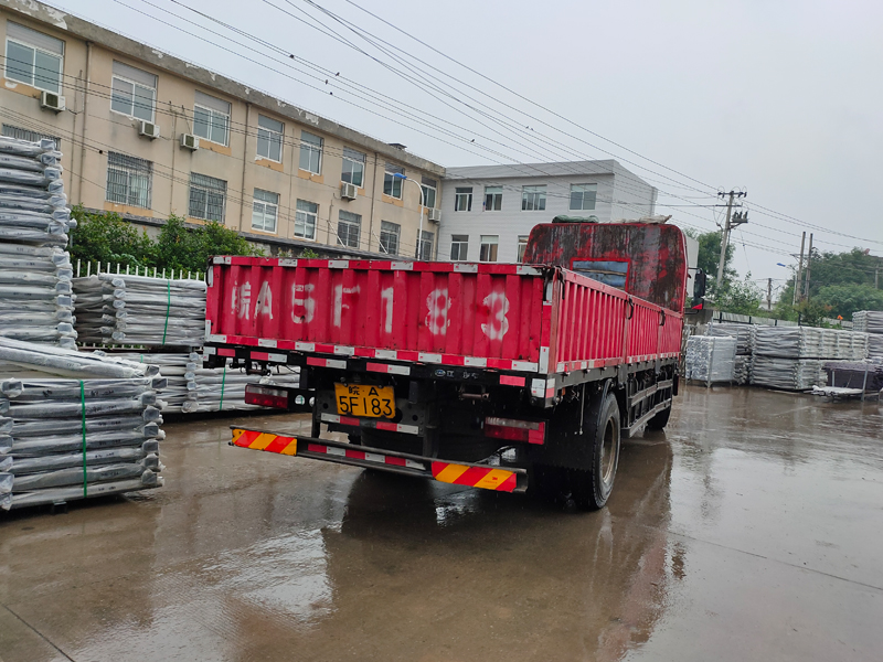 金用護欄2021年6月26日鋅鋼陽臺護欄發(fā)貨！