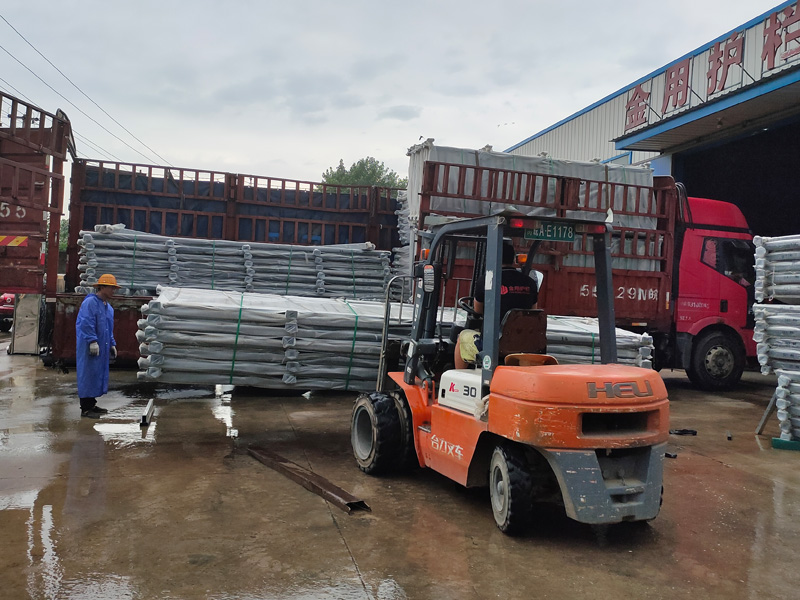 金用護(hù)欄2021年7月16日鋅鋼陽臺護(hù)欄發(fā)貨！