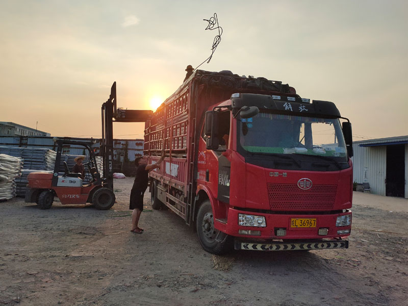 金用護欄2021年7月31日鋅鋼陽臺護欄發(fā)貨！