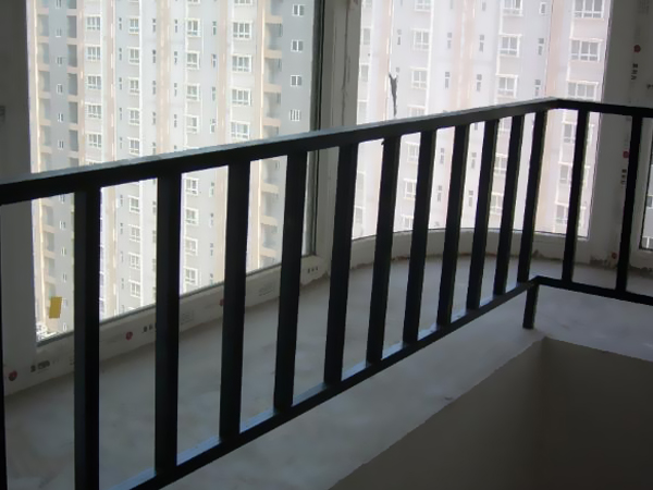 飄窗護(hù)欄用什么材質(zhì)安全? 飄窗護(hù)欄用什么材質(zhì)安全?