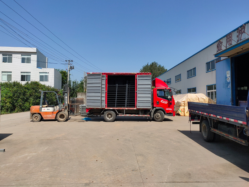 金用護欄2021年8月25日鋅鋼護窗欄桿發(fā)貨！