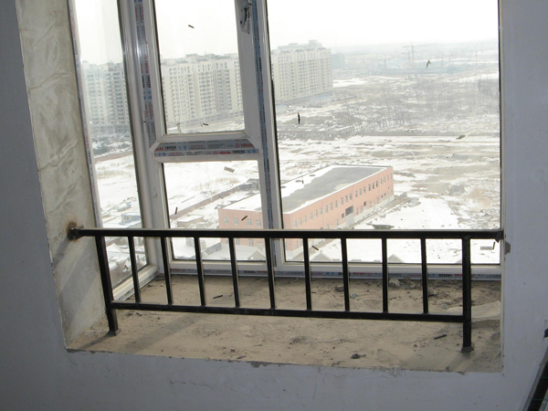 飄窗護欄高度及桿件間距標準規范要求 飄窗護欄高度及桿件間距標準規范要求