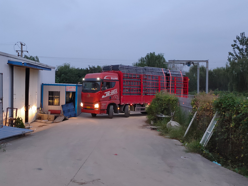 金用護(hù)欄2021年9月3日鋅鋼陽臺(tái)護(hù)欄發(fā)貨！