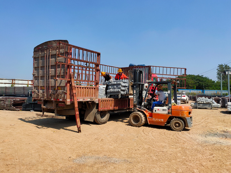 金用護(hù)欄2021年9月13日鋅鋼陽臺護(hù)欄發(fā)貨! 金用護(hù)欄2021年9月13日鋅鋼陽臺護(hù)欄發(fā)貨!