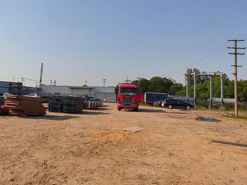 金用護欄2022年5月25日鋅鋼百葉窗裝車發貨！