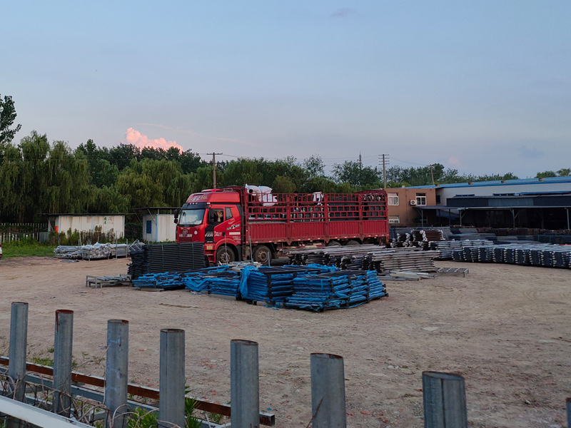 金用護(hù)欄2022年7月2日鋅鋼飄窗護(hù)欄裝車發(fā)貨! 金用護(hù)欄2022年7月2日鋅鋼飄窗護(hù)欄裝車發(fā)貨!