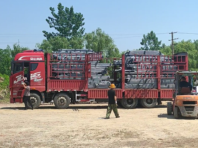 金用護欄2023年5月10日鋅鋼陽臺護欄裝車發貨！