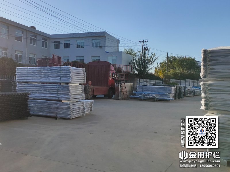 2023年11月14日鋅鋼陽臺護欄裝車發貨! 2023年11月14日鋅鋼陽臺護欄裝車發貨!