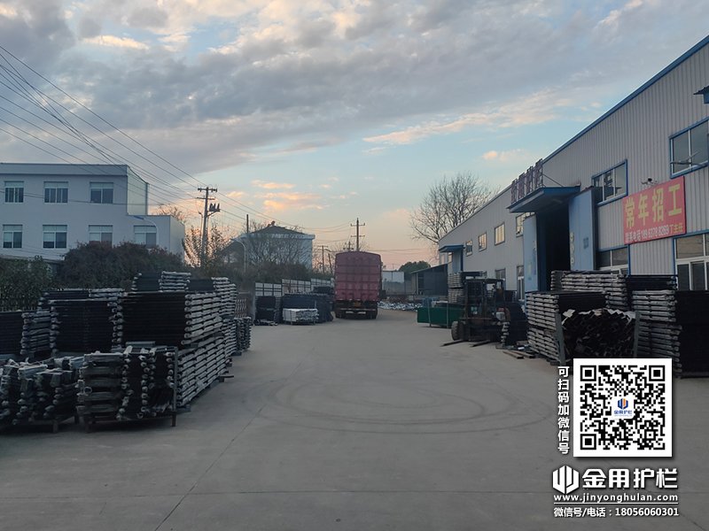 2023年12月13日鋅鋼百葉窗裝車發貨！