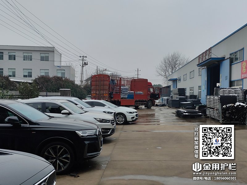 2023年12月19日鋅鋼組裝欄桿裝車發貨！