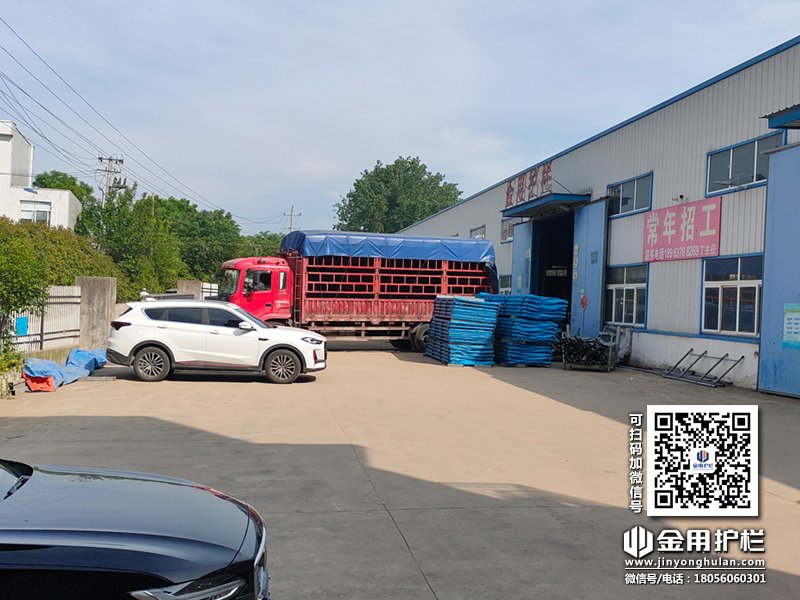 2024年5月8日鋅鋼百葉窗裝車發貨! 2024年5月8日鋅鋼百葉窗裝車發貨!