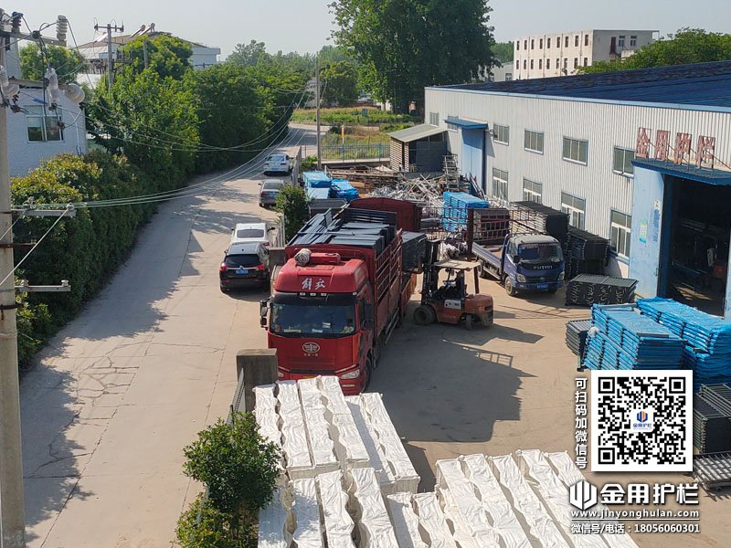 2024年5月13日鋅鋼百葉窗裝車發貨! 2024年5月13日鋅鋼百葉窗裝車發貨!