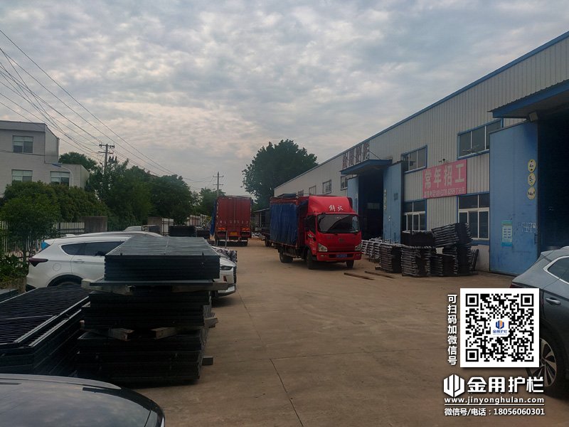 2024年5月31日鋅鋼護窗欄桿裝車發(fā)貨! 2024年5月31日鋅鋼護窗欄桿裝車發(fā)貨!