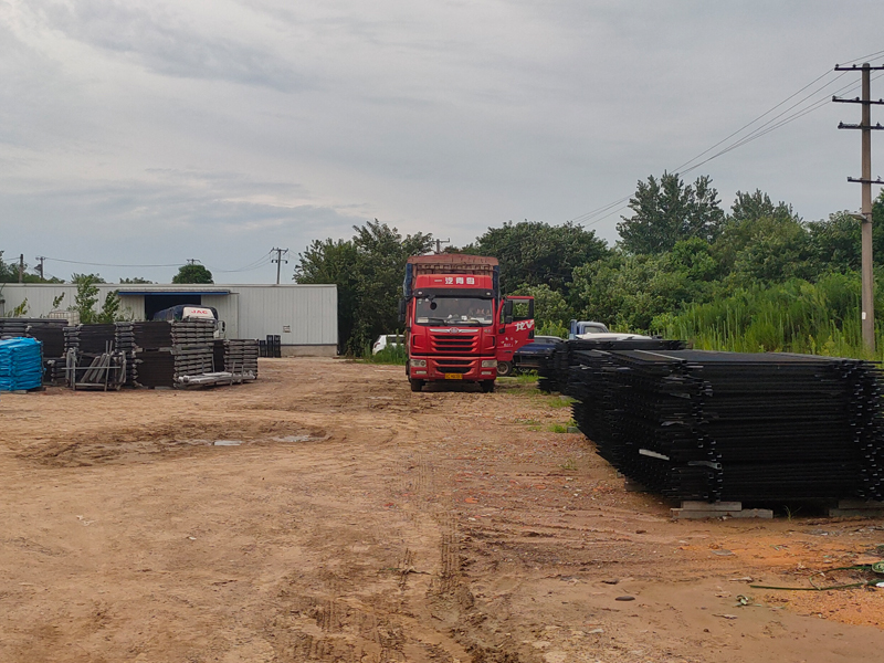 2024年7月18日鋅鋼百葉窗裝車發貨！