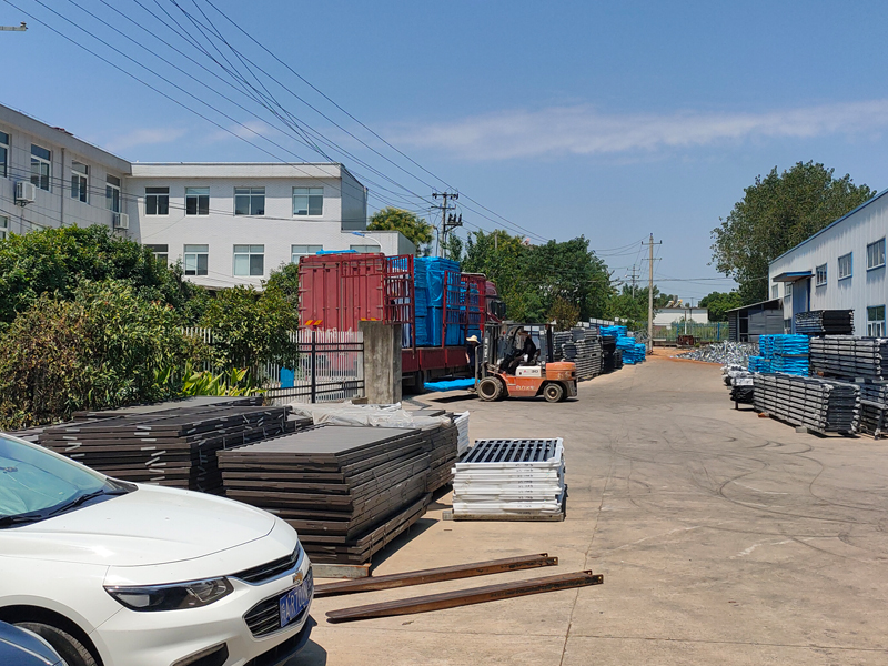 2024年8月6日鋅鋼陽臺護欄裝車發貨！