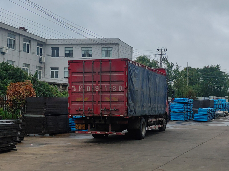 2024年9月12日鋅鋼百葉窗裝車發貨！