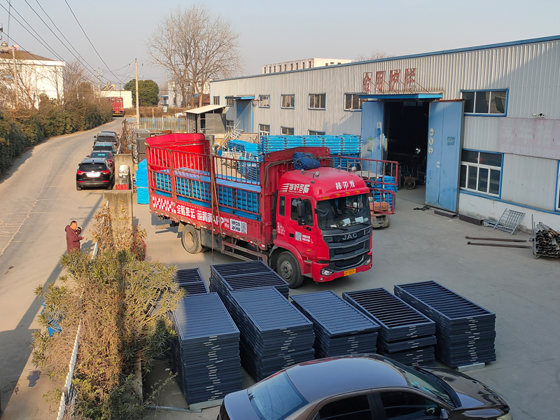 2024年12月27日鋅鋼陽臺護欄裝車發貨! 2024年12月27日鋅鋼陽臺護欄裝車發貨!