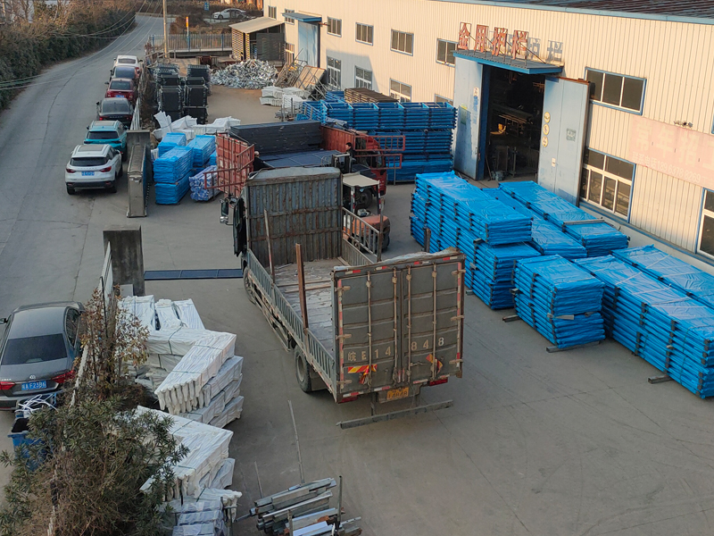 2024年12月31日鋅鋼百葉窗裝車發(fā)貨！