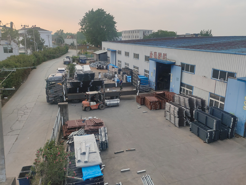 2025年5月24日鋅鋼圍墻護(hù)欄裝車發(fā)貨! 2025年5月24日鋅鋼圍墻護(hù)欄裝車發(fā)貨!