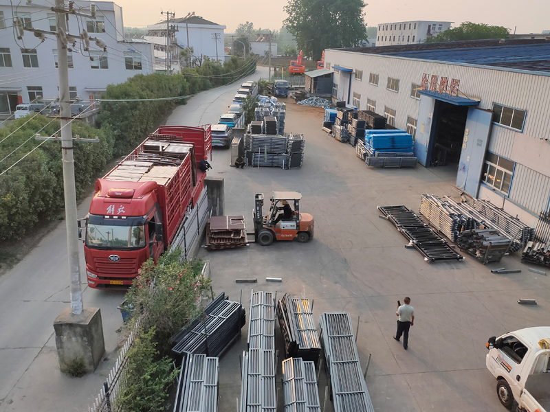 2025年6月5日鋁合金百葉窗裝車發貨！