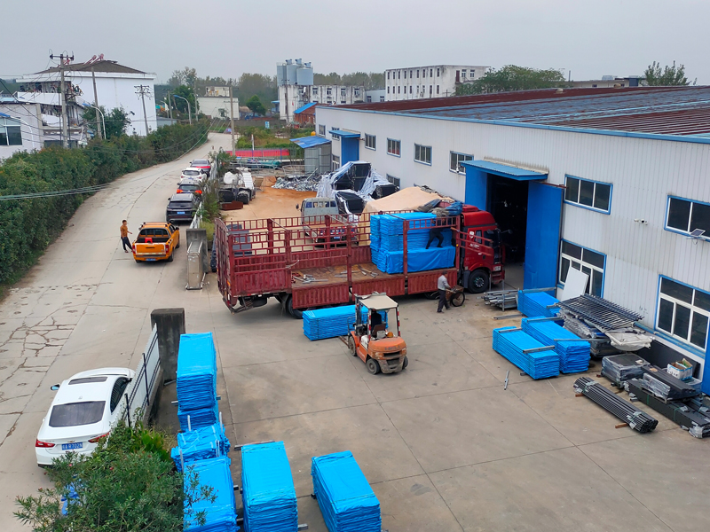 2025年10月13日鋅鋼陽(yáng)臺(tái)護(hù)欄裝車(chē)發(fā)貨! 2025年10月13日鋅鋼陽(yáng)臺(tái)護(hù)欄裝車(chē)發(fā)貨!